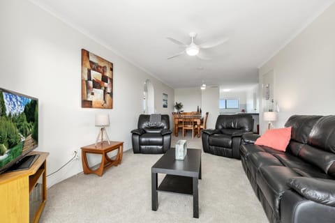 Surfside Apartment 11 by Kingscliff Accommodation Condo in Kingscliff