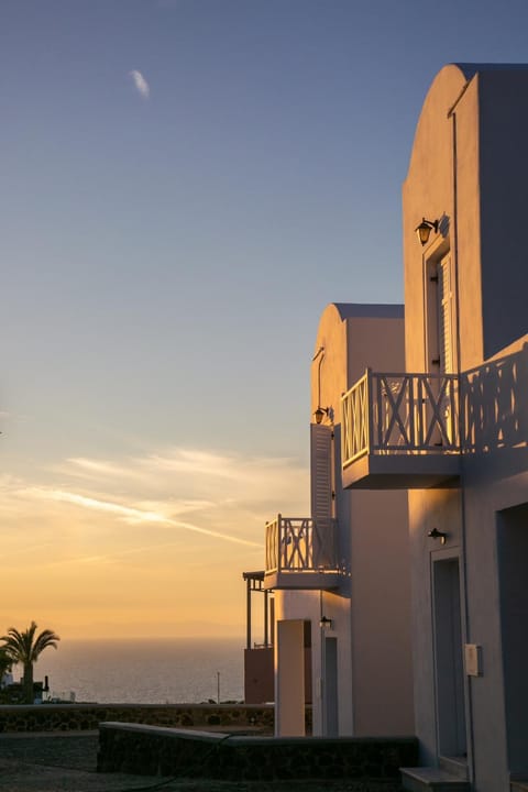 Property building, Sunrise