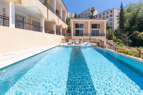 Résidence d'Azur Riou Appartement-Hotel in Cannes