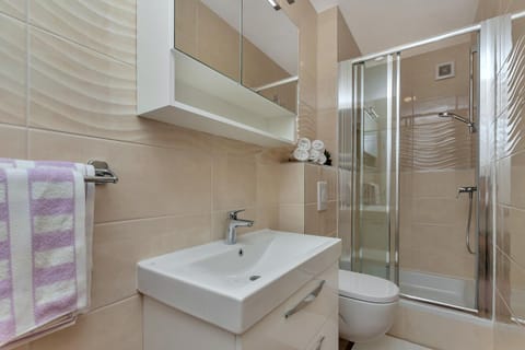 Sun&Sea 4 stars apartment Appartamento in Makarska
