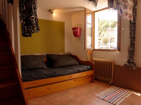 Maison mitoyenne 2 chambres centre Le Palais, animaux admis - FR-1-418-136 House in Brittany