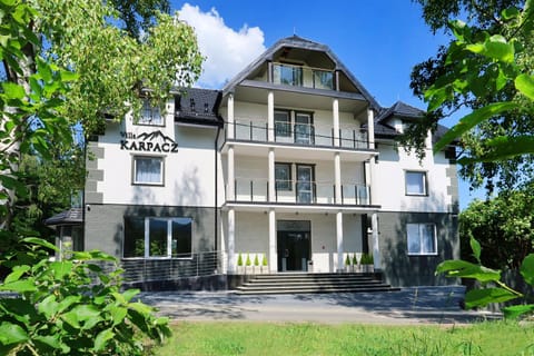 Property building, Facade/entrance, Garden