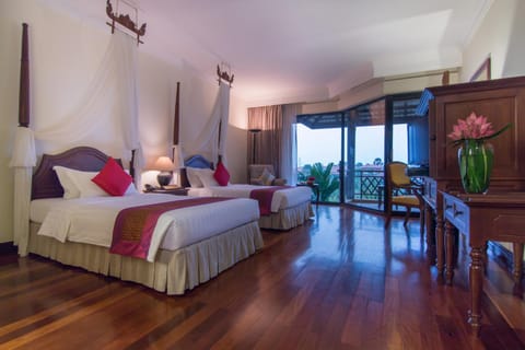 Angkor Palace Suite & Villa Resort in Krong Siem Reap