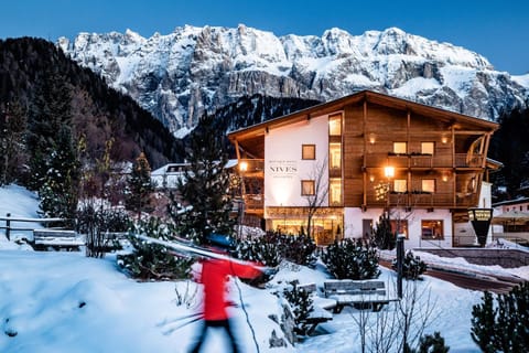 Property building, Winter, Mountain view