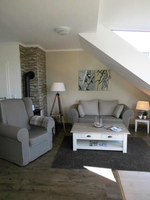 LANDHAUS AM SUND im OG Apartment in Heiligenhafen