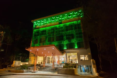 Property building, Facade/entrance, Night