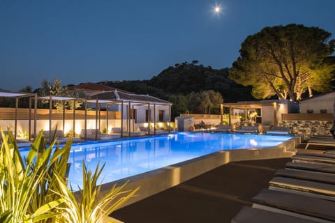Patio, Night, Lounge or bar, On site, Swimming pool