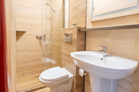 Shower, Toilet, Bathroom