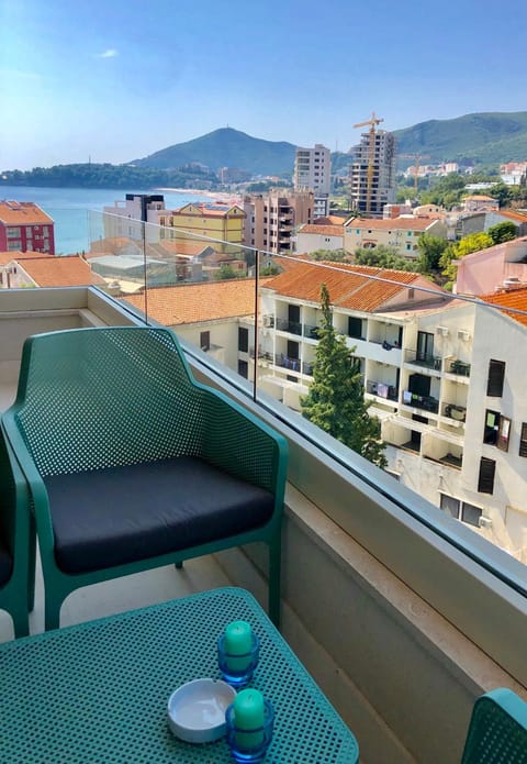 View (from property/room), Balcony/Terrace, Sea view