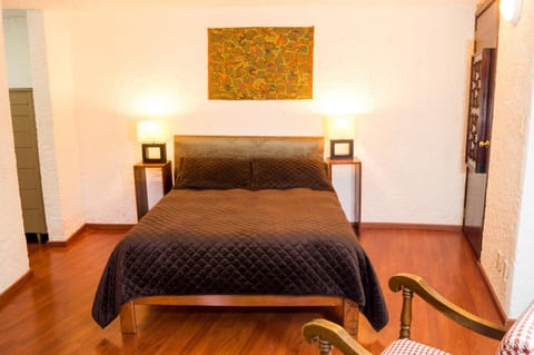 Suite 2B, Vista, Garden House, Welcome to San Angel Apartment in Mexico City