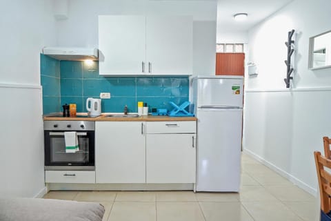 Kitchen or kitchenette, kitchen