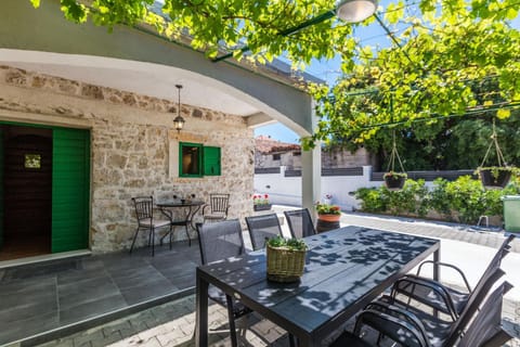 S&A 3BR Holiday Home House in Šibenik-Knin County, Croatia