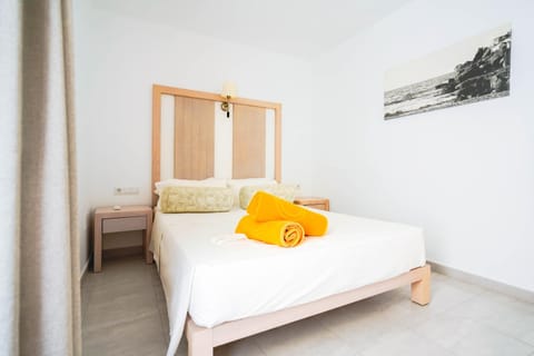 Apartamentos Es Caló Aparthotel in Formentera