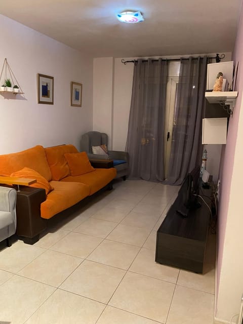 apartamento a 5 minutos playa andando Apartamento in Torredembarra