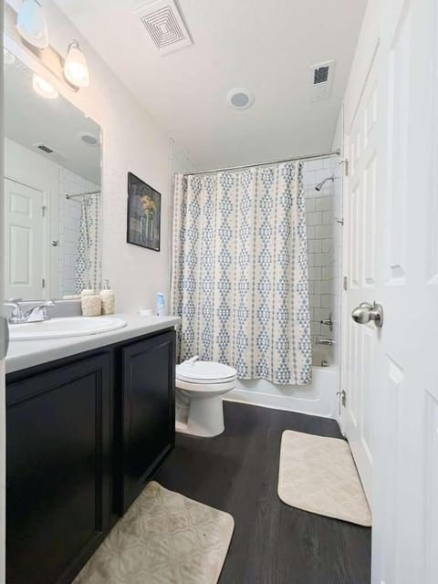 DEN Haven Vacation rental in Commerce City