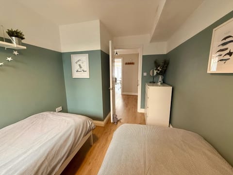 Apartment with Swimming Pool Apartment in Wales