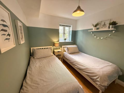 Apartment with Swimming Pool Apartment in Wales