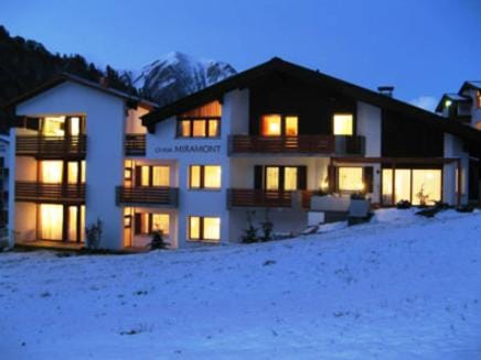 Facade/entrance, Night, Winter