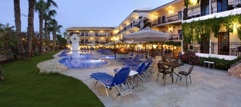 Pool view, Swimming pool