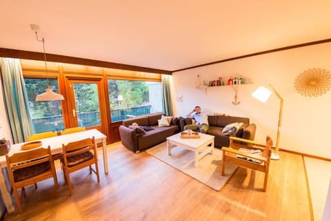 Living room, Photo of the whole room, Seating area, Dining area