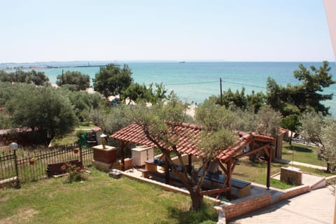 BBQ facilities, Garden, Balcony/Terrace, Sea view