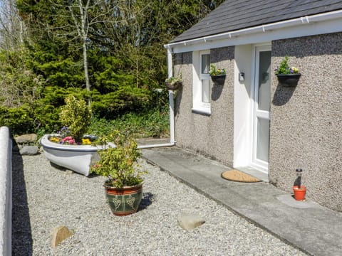 Bwlch Yr Awel Cottage House in Clynnog