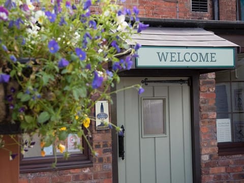 The Olde Peculiar Inn in East Staffordshire District