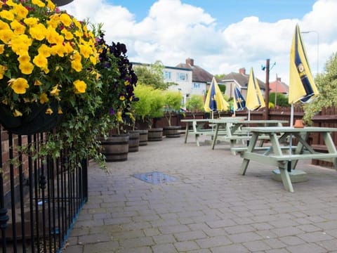 The Olde Peculiar Inn in East Staffordshire District