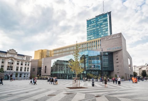 Area and facilities, Entertainment