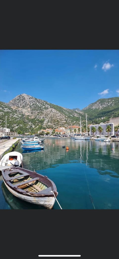 Apartments Sopot Bed and Breakfast in Kotor Municipality