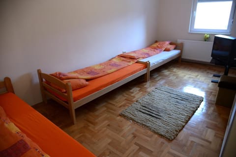 Apartman JF Kikinda Apartment in Timiș County