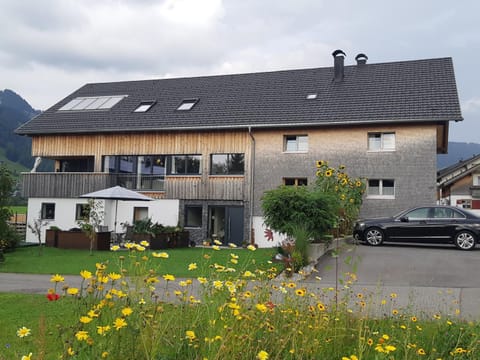 Property building, Garden view, Parking