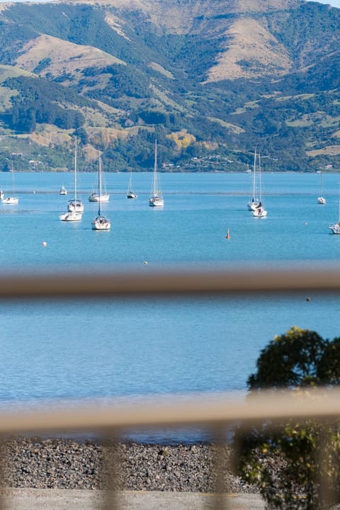 Bruce Waterfront Apartments Apartment hotel in Akaroa