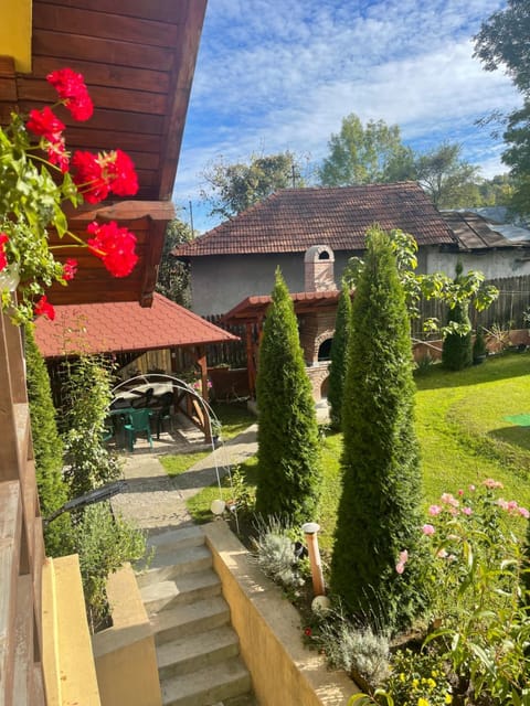 Inner courtyard view