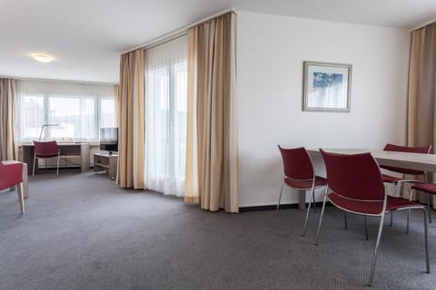 EMA House Serviced Apartments Aussersihl Condominio in Zurich City