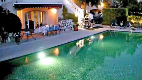 Luxury Pool Apartment at Villa Seburga Condominio in Saint Paul de Vence