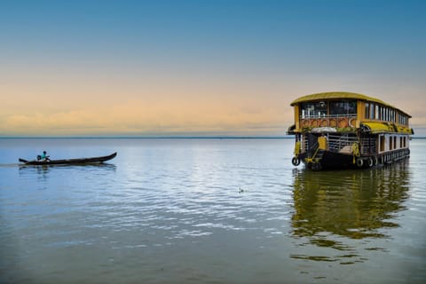 JCT Houseboat Barca ormeggiata in Alappuzha