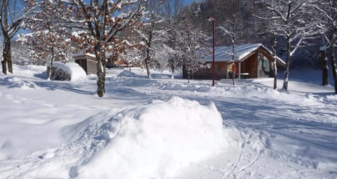 Facade/entrance, Day, Winter