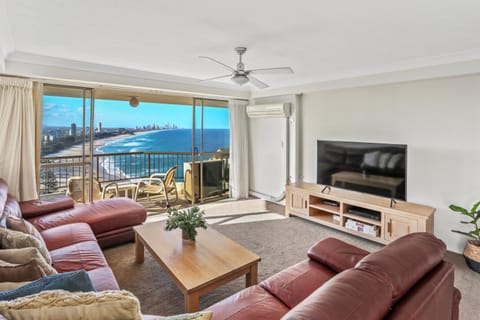 Gemini Court Holiday Apartments Aparthotel in Burleigh Heads