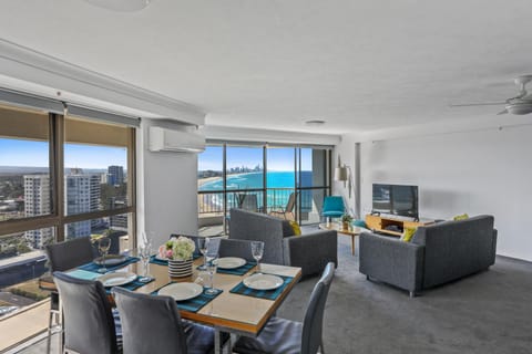 Gemini Court Holiday Apartments Apartment hotel in Burleigh Heads