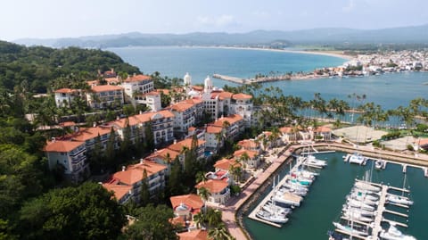 Grand Isla Navidad Golf & Spa Resort with Marina Hôtel in Barra de Navidad