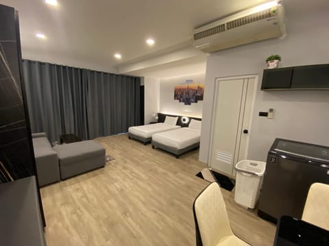 Bangyai Inn-private room Apartment in Bangkok