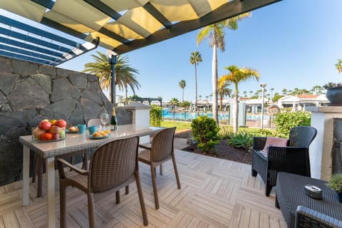 Balcony/Terrace, Pool view