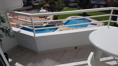 Balcony/Terrace, Pool view