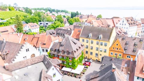 Property building, Bird's eye view