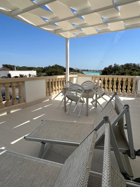 Natural landscape, View (from property/room), Balcony/Terrace, sunbed