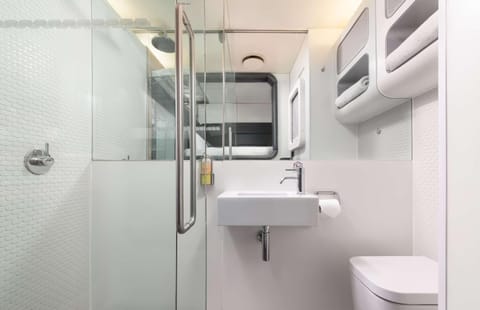 YOTELAIR London Gatwick Airport Capsule hotel in Horley