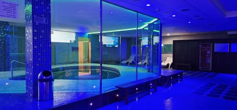 Hot Tub, Spa and wellness centre/facilities