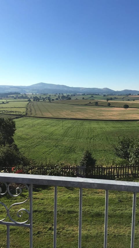 Balcony/Terrace, Garden view, Mountain view