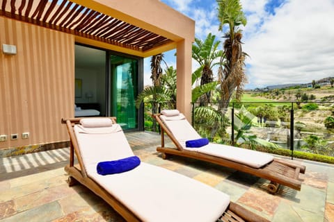Villa With Private Pool In Luxury Golf Resort Villa in Comarca Sur